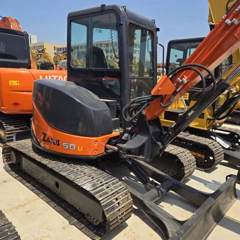 Hitachi ZX50U - Mini rýpadlo: obrázek 4 Hitachi ZX50U - Mini rýpadlo: obrázek 4