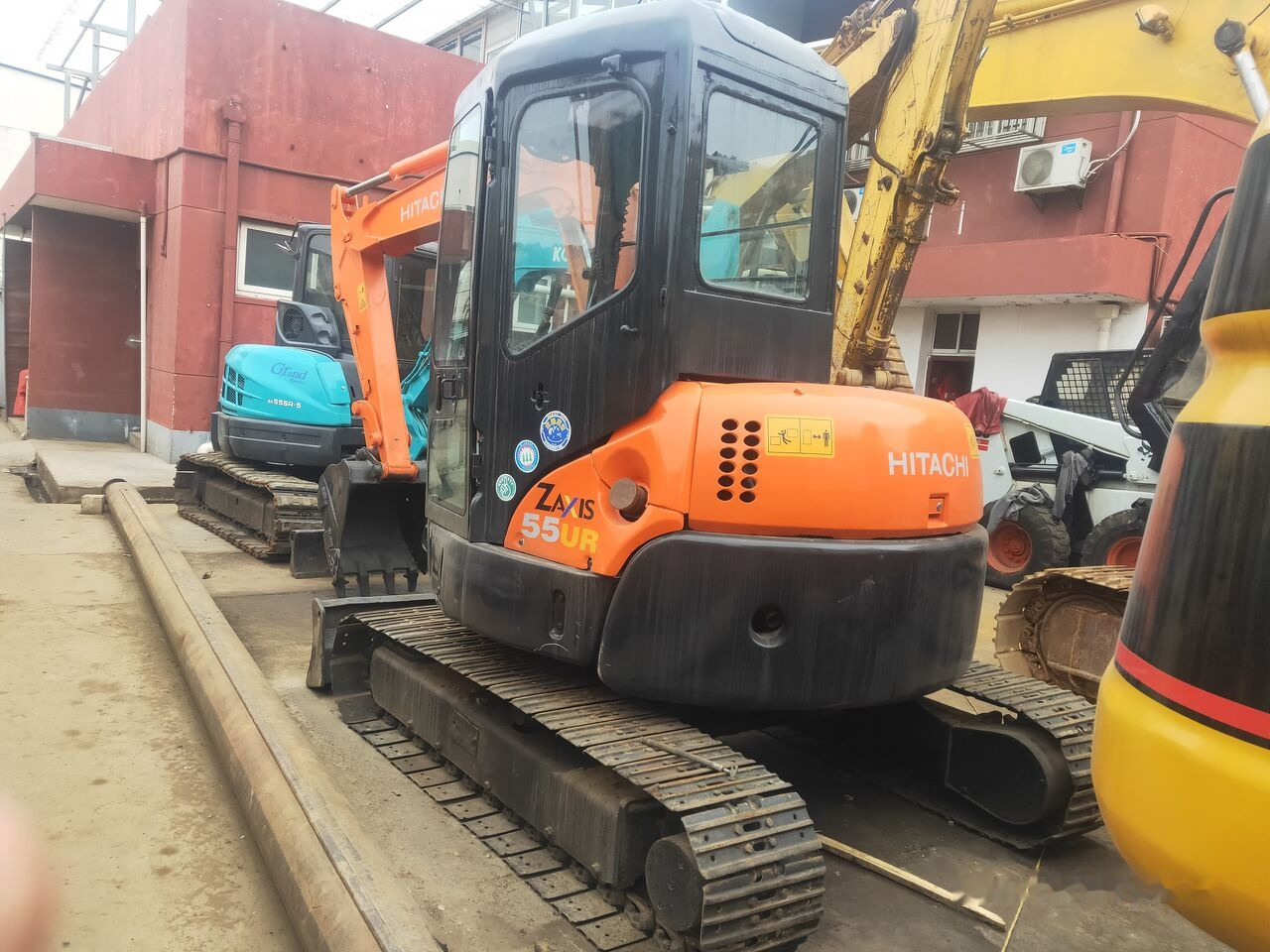 Hitachi ZX55 - Mini rýpadlo: obrázek 2 Hitachi ZX55 - Mini rýpadlo: obrázek 2