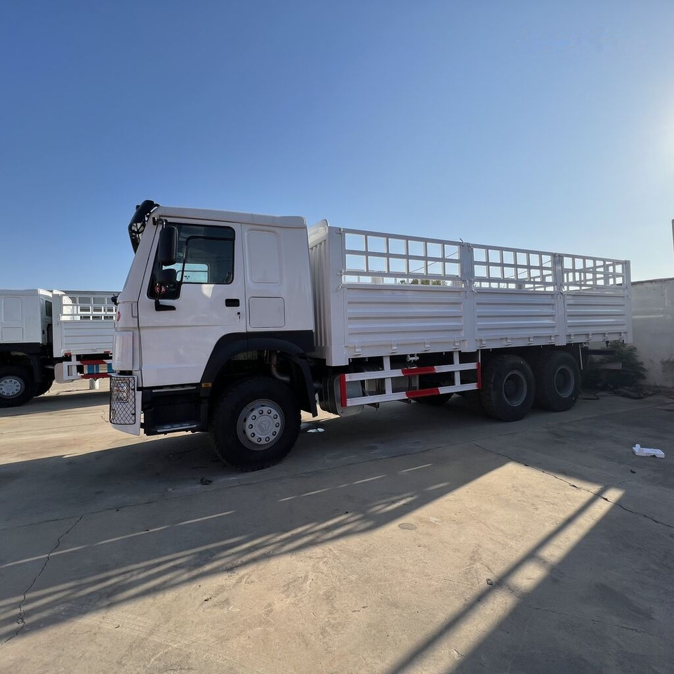 Howo 6*4 flatbed truck - Nákladní automobil valníkový/ Plošinový: obrázek 5 Howo 6*4 flatbed truck - Nákladní automobil valníkový/ Plošinový: obrázek 5