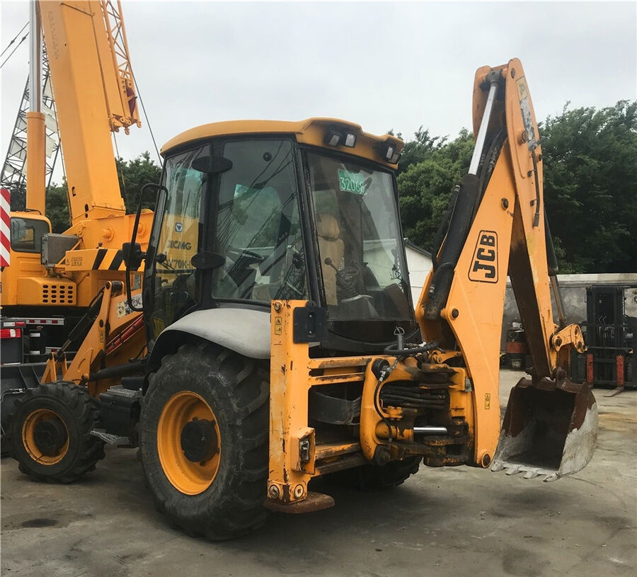JCB 3CX-4T - Rýpadlo-nakladač: obrázek 3 JCB 3CX-4T - Rýpadlo-nakladač: obrázek 3