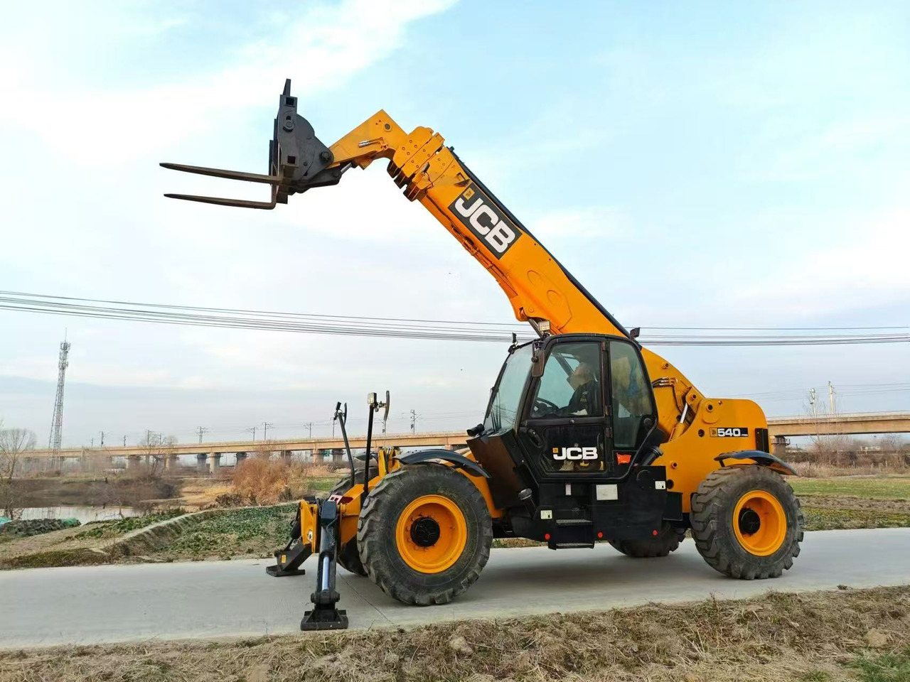 JCB 540-1700 - Reach stacker: obrázek 4 JCB 540-1700 - Reach stacker: obrázek 4