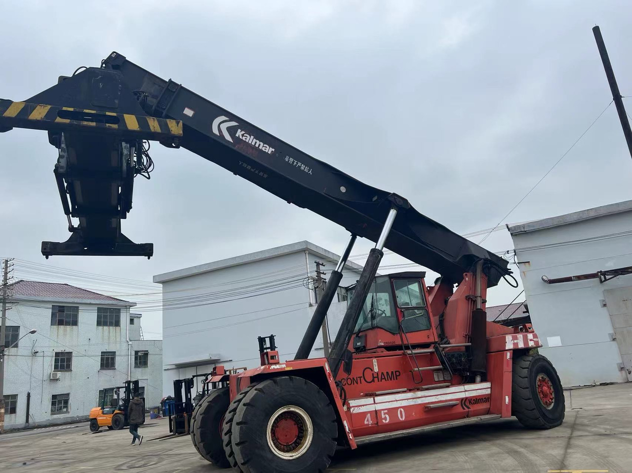 KALMAR - Reach stacker: obrázek 3 KALMAR - Reach stacker: obrázek 3