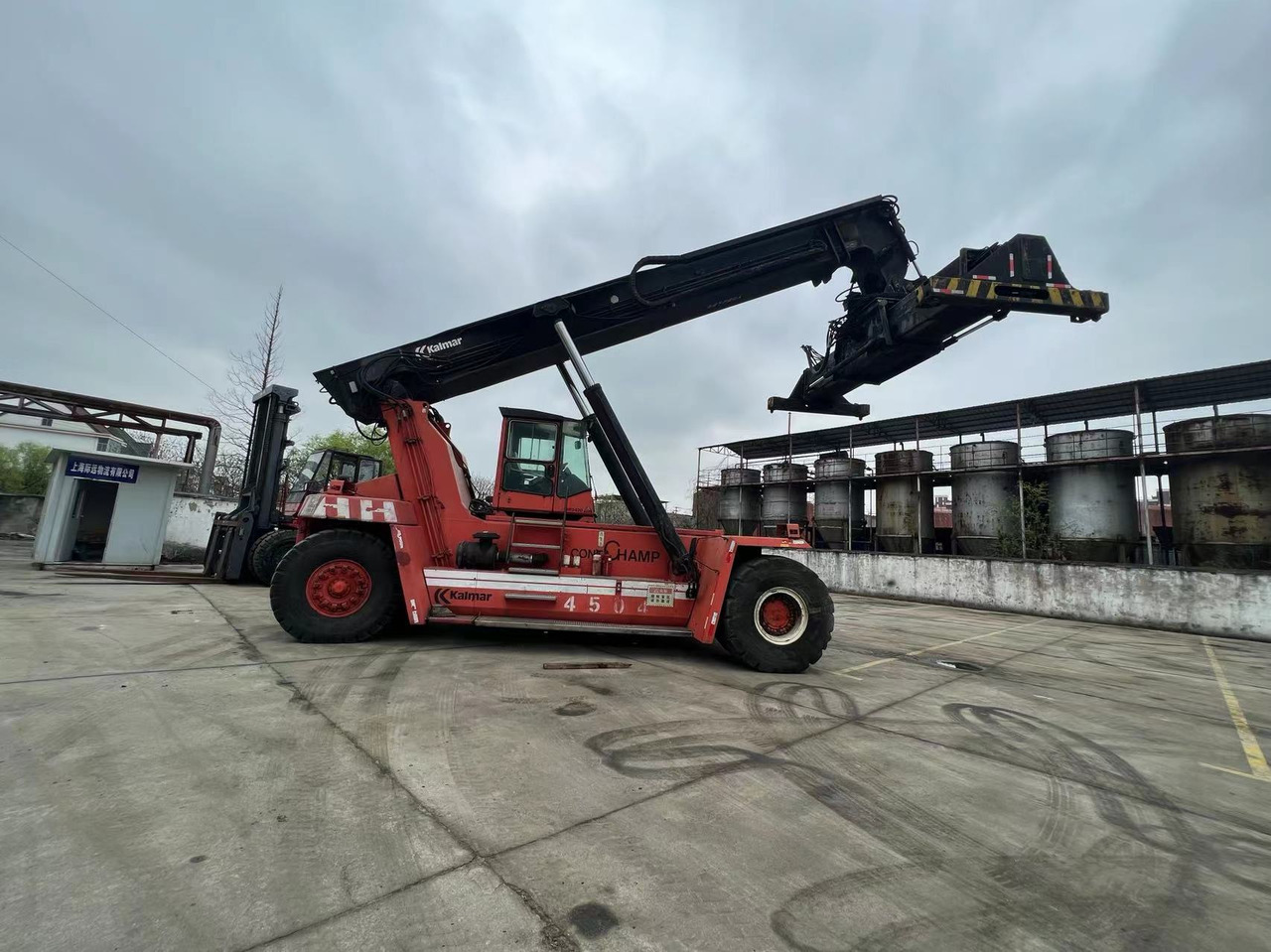 KALMAR - Reach stacker: obrázek 1 KALMAR - Reach stacker: obrázek 1