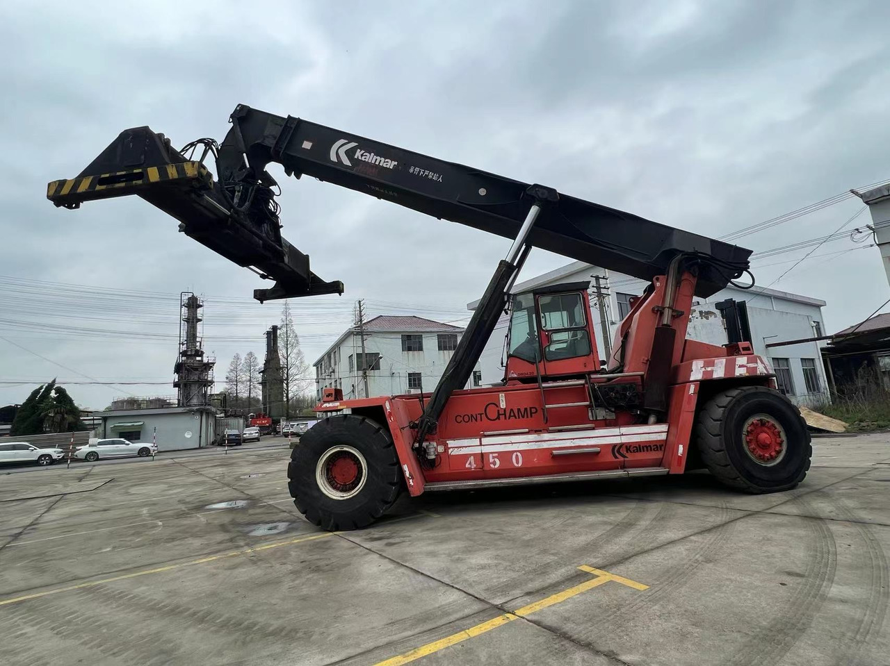 KALMAR - Reach stacker: obrázek 2 KALMAR - Reach stacker: obrázek 2