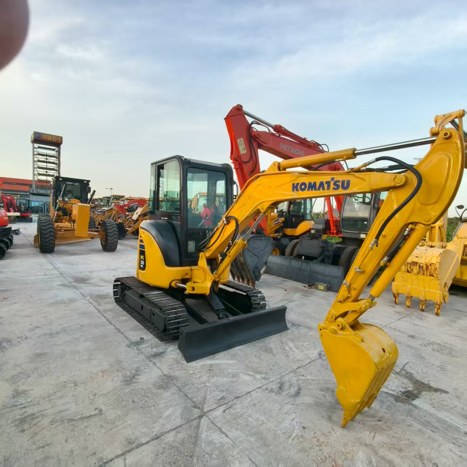 KOMATSU PC35MR - Mini rýpadlo: obrázek 4 KOMATSU PC35MR - Mini rýpadlo: obrázek 4