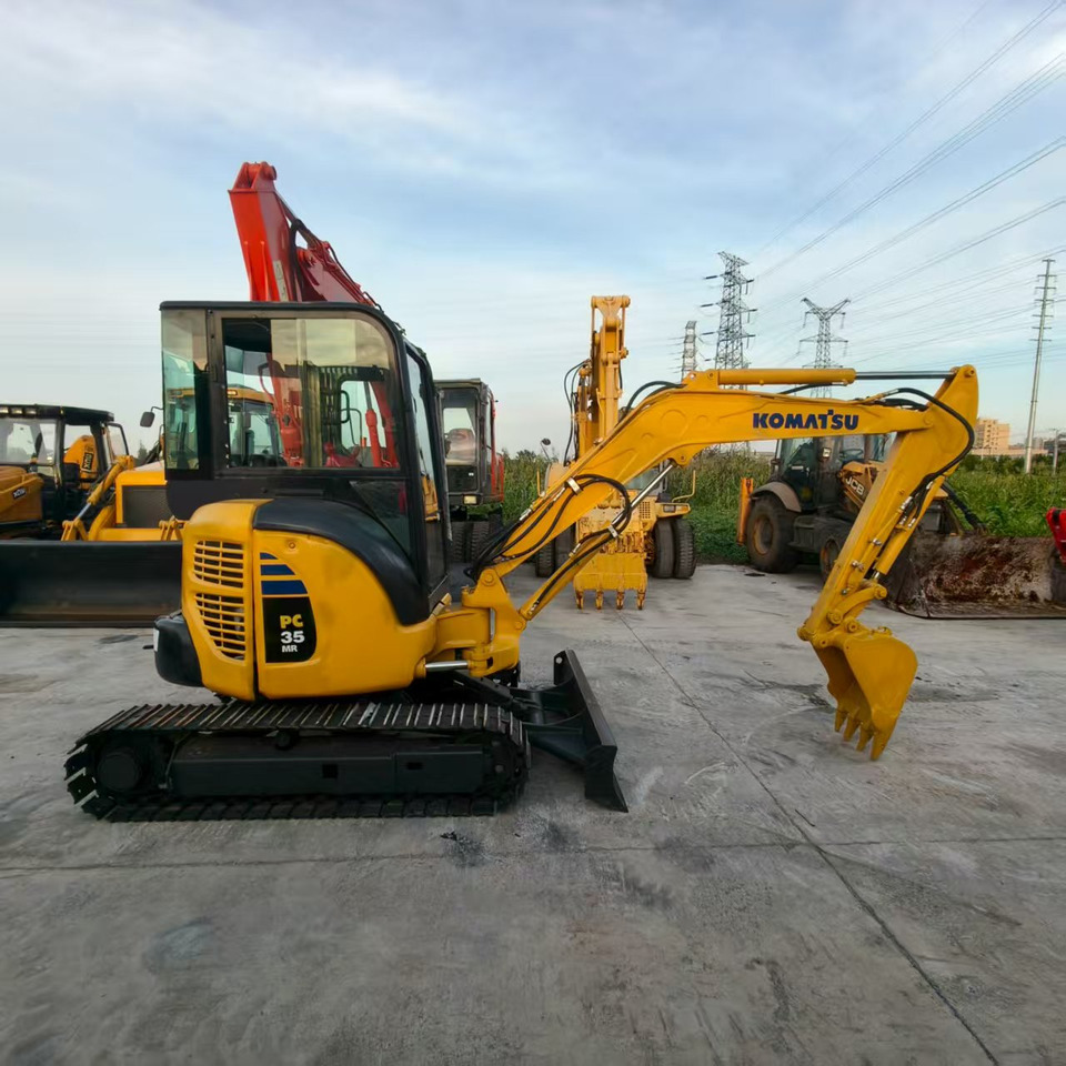 KOMATSU PC35MR - Mini rýpadlo: obrázek 1 KOMATSU PC35MR - Mini rýpadlo: obrázek 1