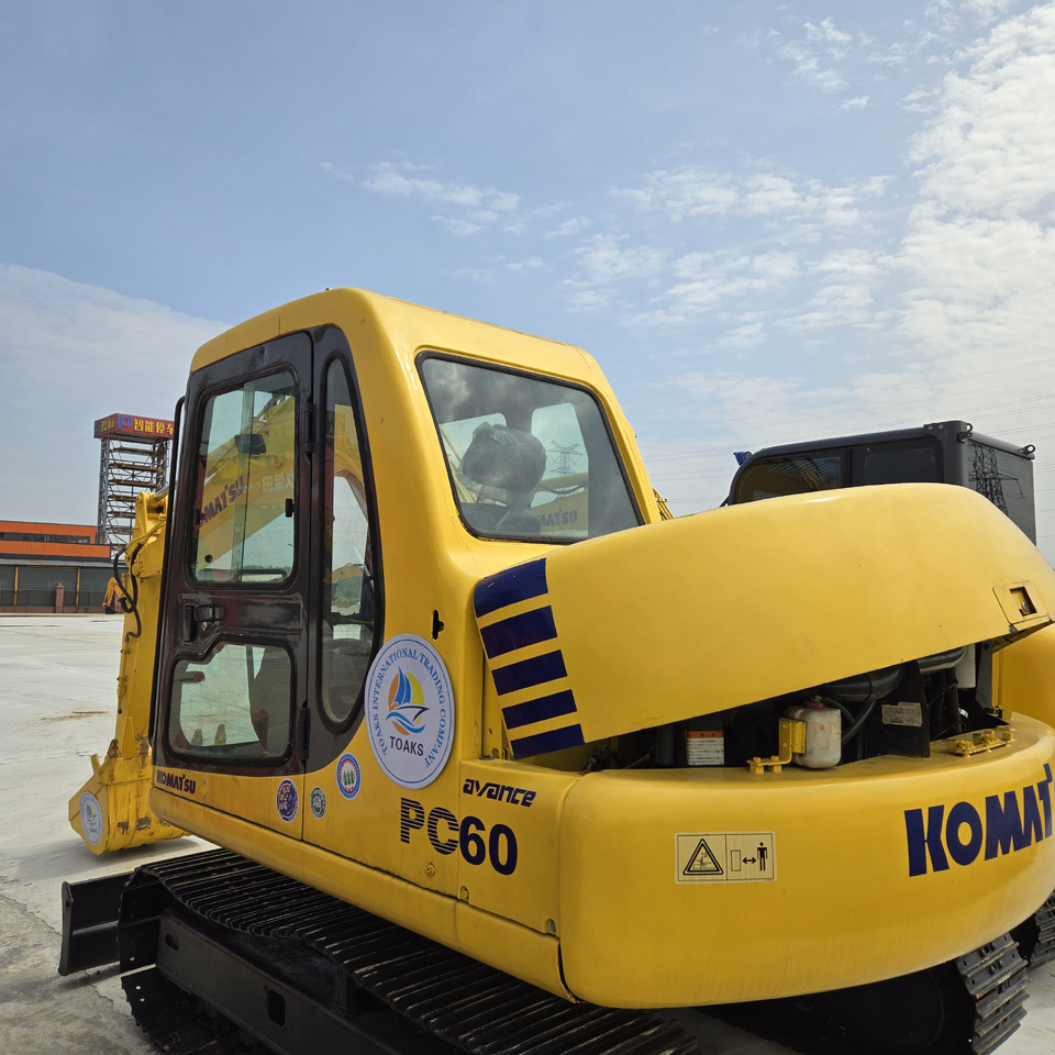 KOMATSU PC60 - Mini rýpadlo: obrázek 2 KOMATSU PC60 - Mini rýpadlo: obrázek 2