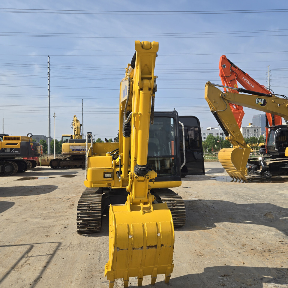 KOMATSU PC70-8 - Mini rýpadlo: obrázek 2 KOMATSU PC70-8 - Mini rýpadlo: obrázek 2