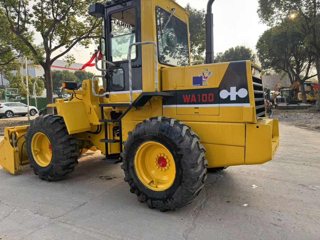 KOMATSU WA100-1 - Kolový nakladač: obrázek 5 KOMATSU WA100-1 - Kolový nakladač: obrázek 5