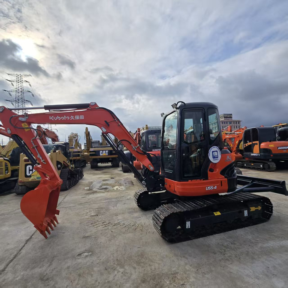 KUBOTA U55-4 - Mini rýpadlo: obrázek 1 KUBOTA U55-4 - Mini rýpadlo: obrázek 1