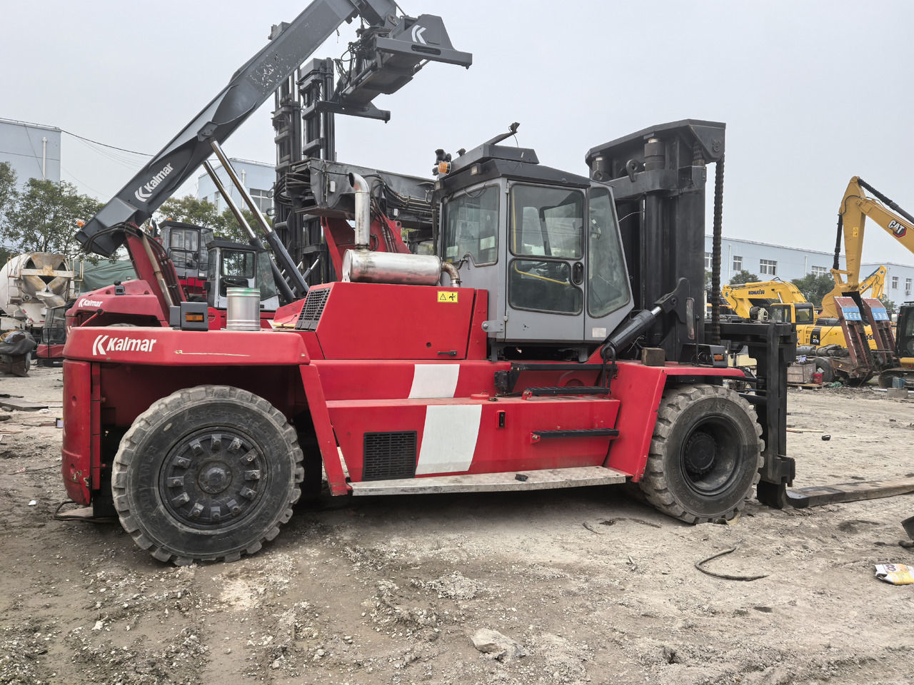 Kalmar DCD250-12LB - Reach stacker: obrázek 2 Kalmar DCD250-12LB - Reach stacker: obrázek 2