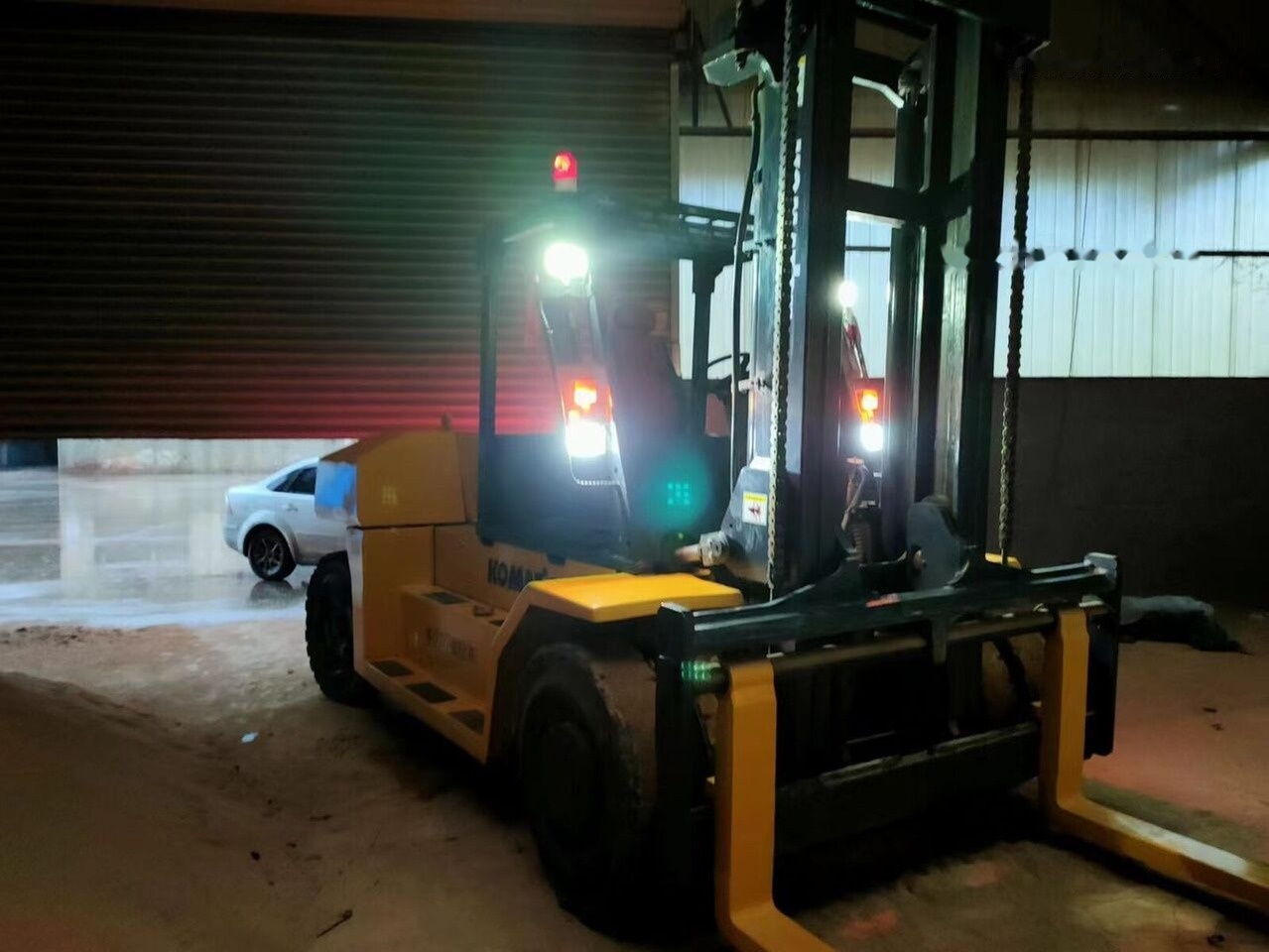 Komatsu FD150 leasing Komatsu FD150: obrázek 10