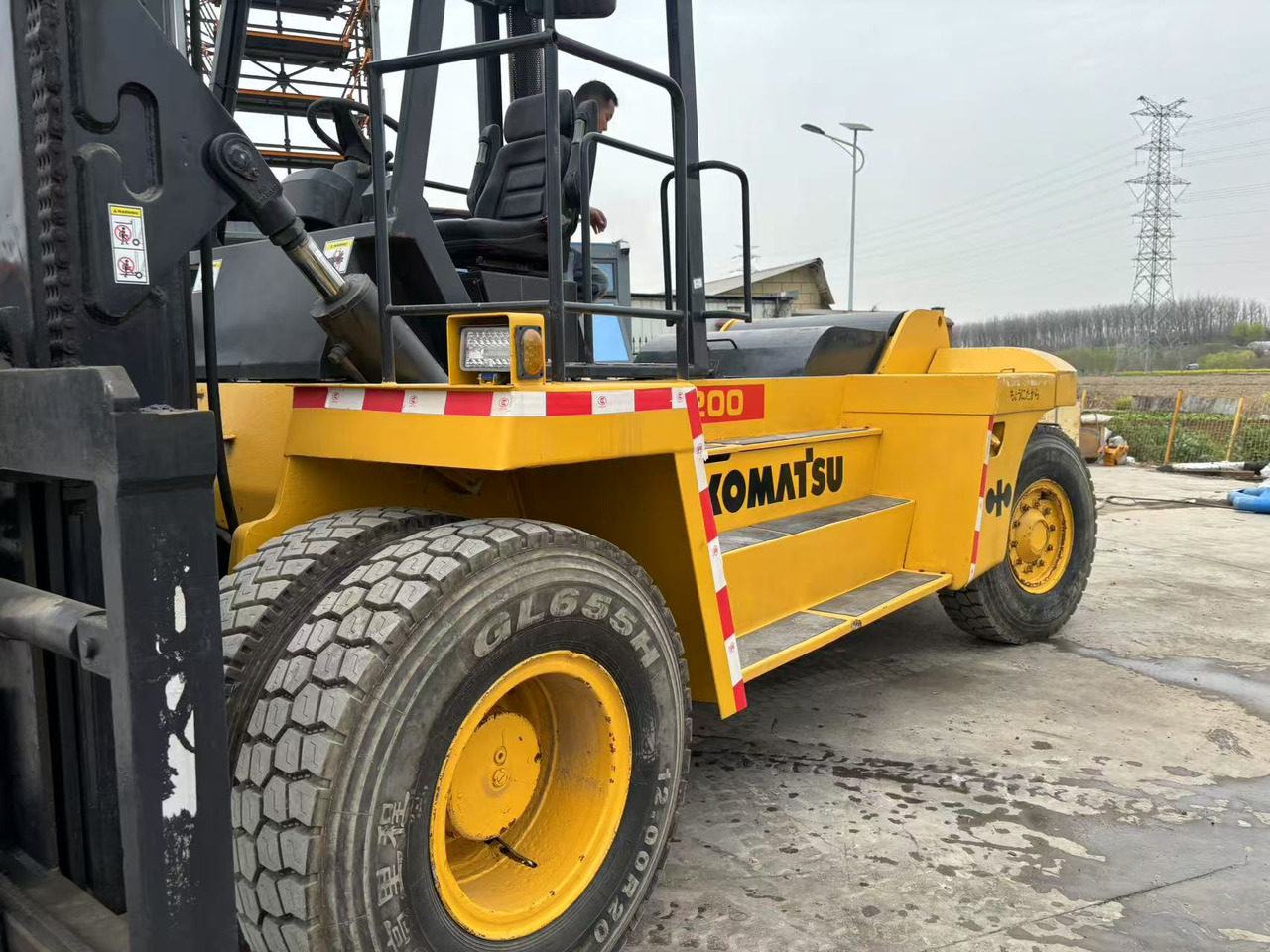 Komatsu FD200 - Dieselový vysokozdvižný vozík: obrázek 2 Komatsu FD200 - Dieselový vysokozdvižný vozík: obrázek 2