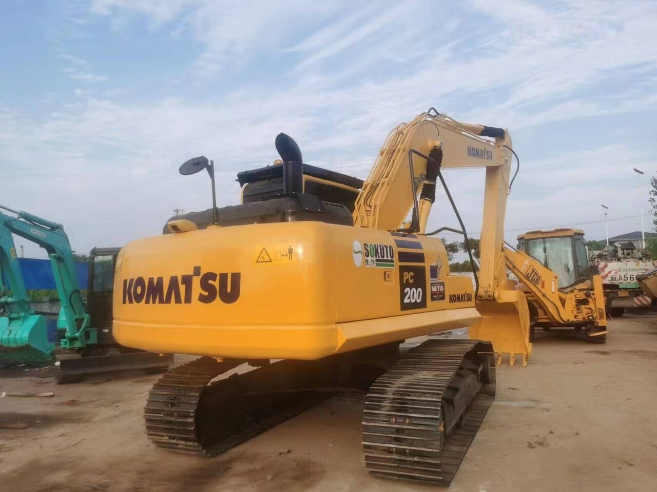 Komatsu PC200-8 - Pásové rýpadlo: obrázek 3 Komatsu PC200-8 - Pásové rýpadlo: obrázek 3