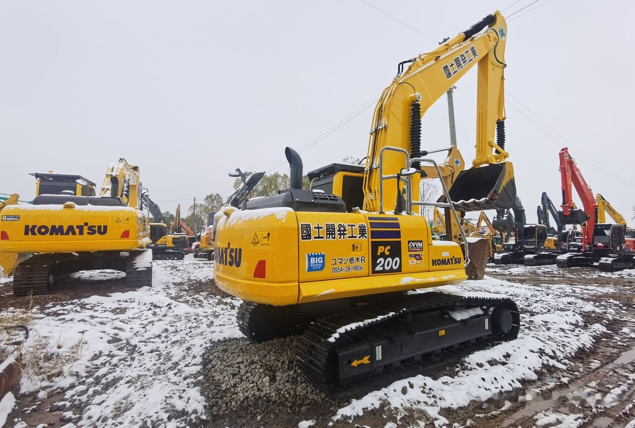 Komatsu PC200-8 - Pásové rýpadlo: obrázek 3 Komatsu PC200-8 - Pásové rýpadlo: obrázek 3