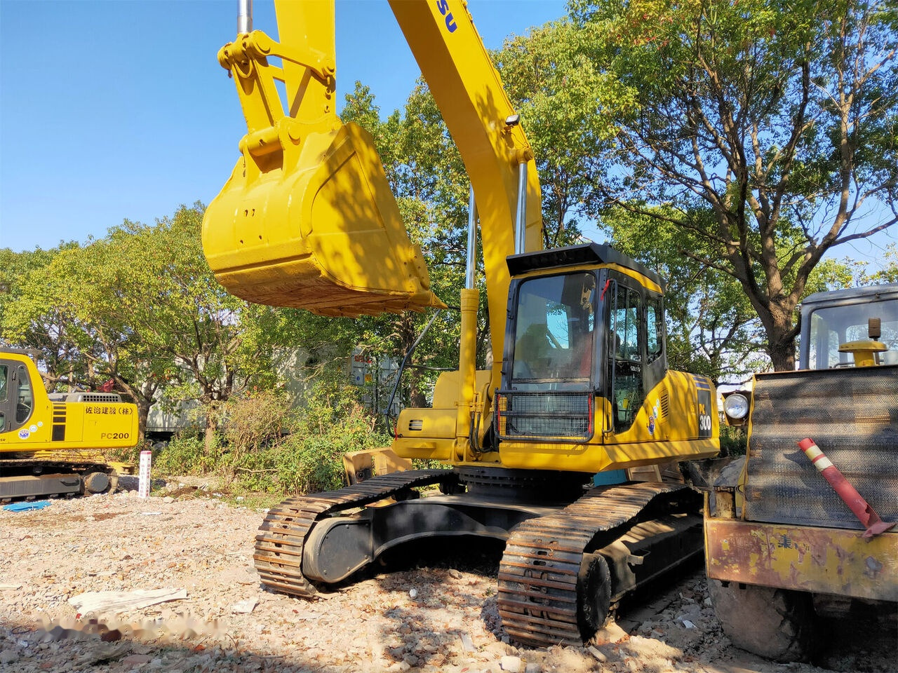Komatsu PC300-7 - Pásové rýpadlo: obrázek 4 Komatsu PC300-7 - Pásové rýpadlo: obrázek 4