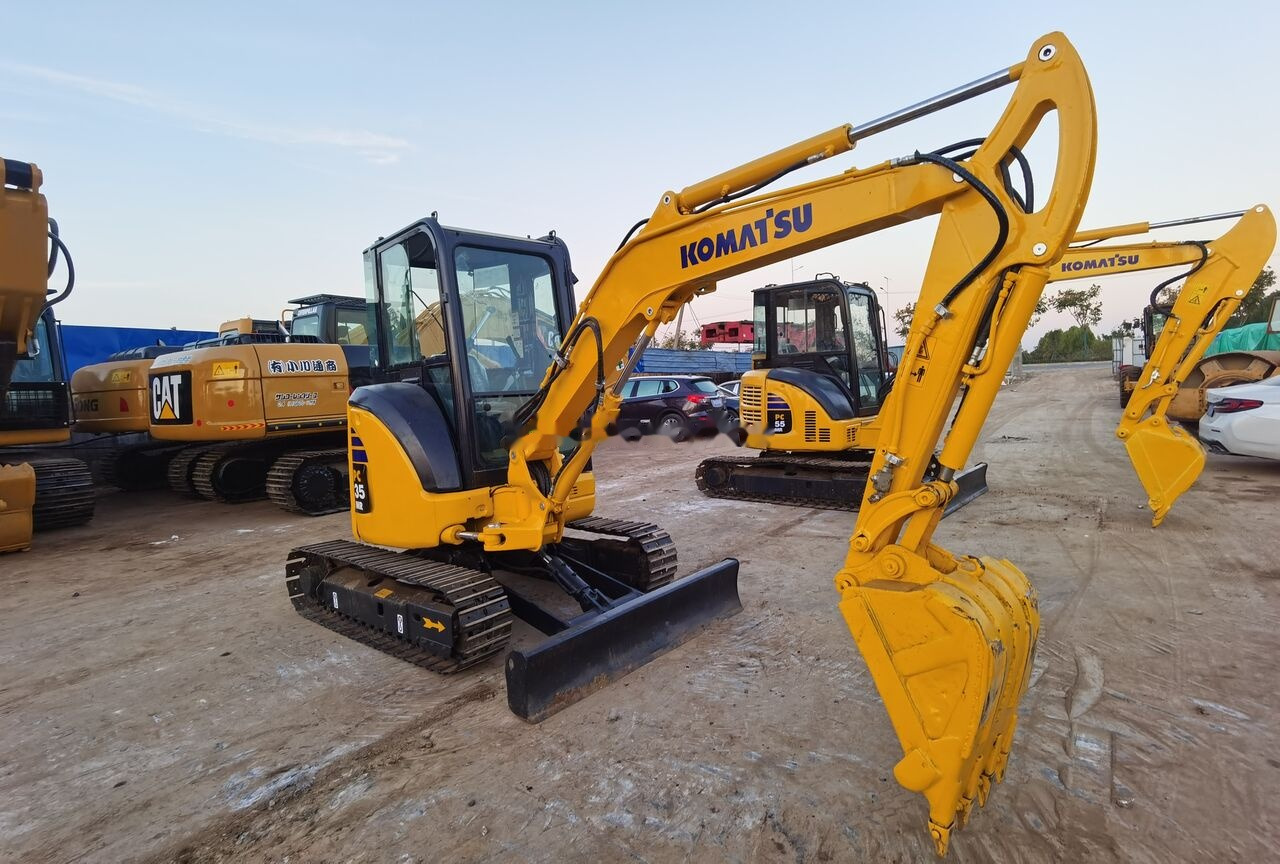 Komatsu PC35 - Mini rýpadlo: obrázek 2 Komatsu PC35 - Mini rýpadlo: obrázek 2