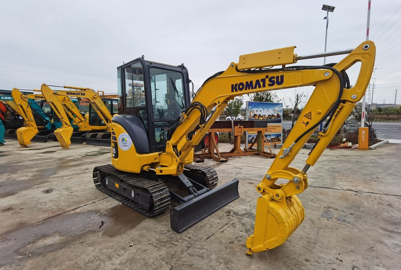 Komatsu PC35 - Mini rýpadlo: obrázek 3 Komatsu PC35 - Mini rýpadlo: obrázek 3