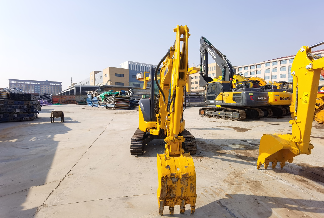Komatsu PC35MR - Mini rýpadlo: obrázek 3 Komatsu PC35MR - Mini rýpadlo: obrázek 3