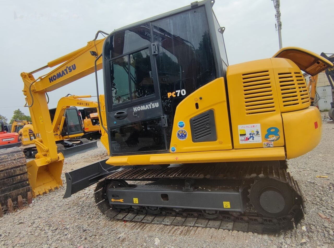 Komatsu PC70-8 - Mini rýpadlo: obrázek 4 Komatsu PC70-8 - Mini rýpadlo: obrázek 4