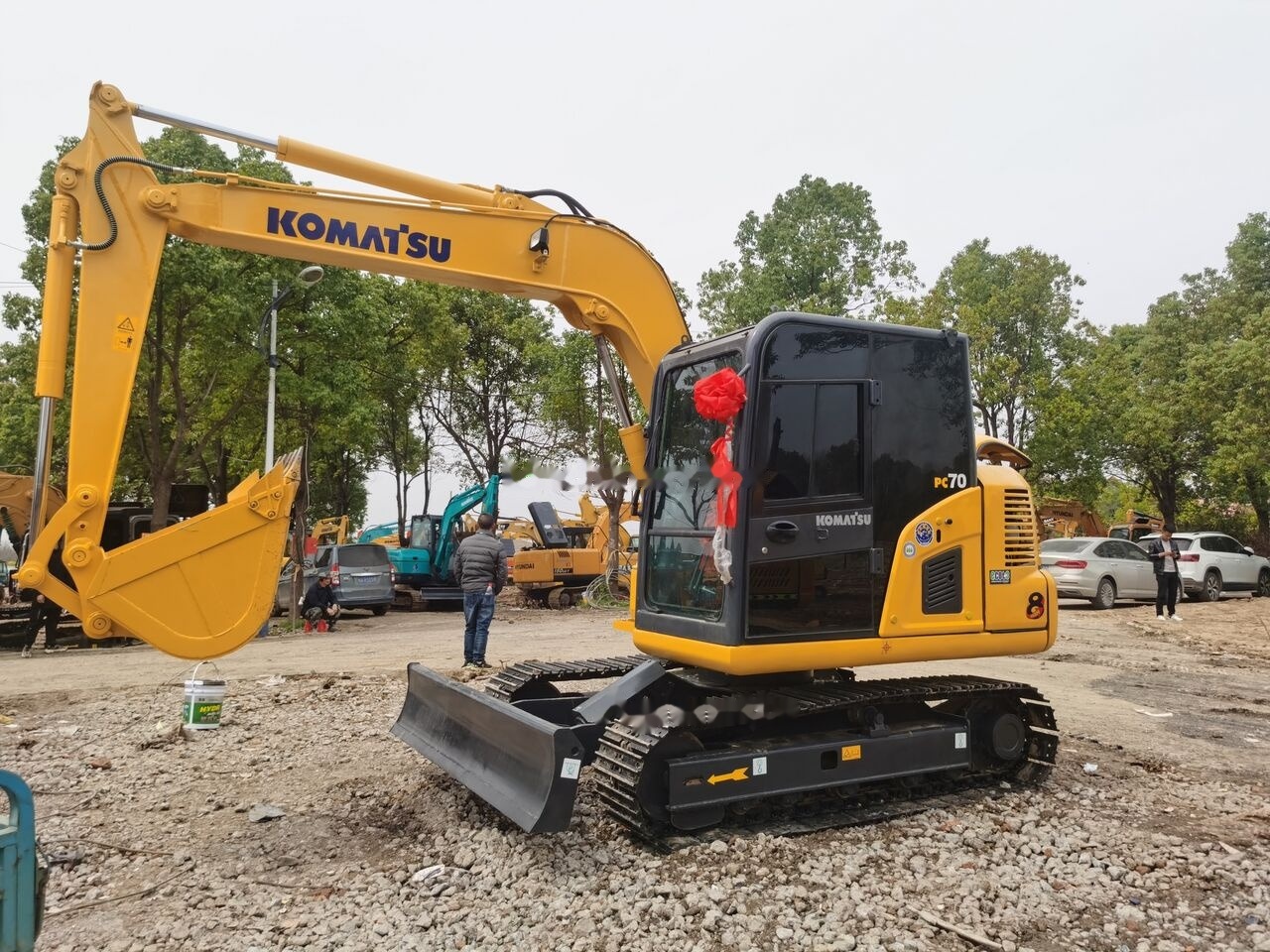 Komatsu PC70-8 - Pásové rýpadlo: obrázek 3 Komatsu PC70-8 - Pásové rýpadlo: obrázek 3