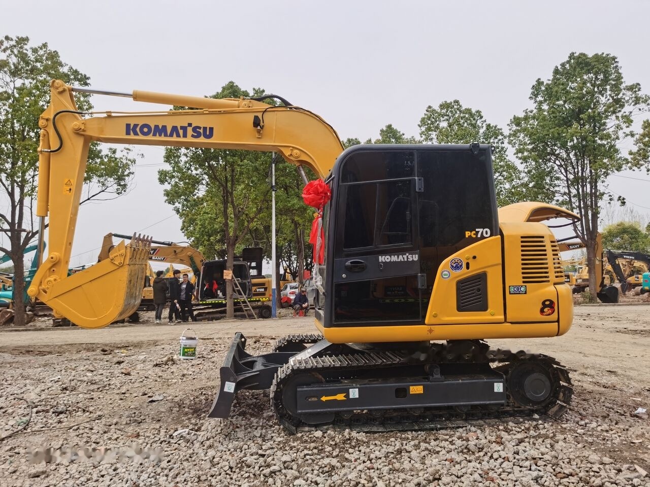 Komatsu PC70-8 - Pásové rýpadlo: obrázek 4 Komatsu PC70-8 - Pásové rýpadlo: obrázek 4