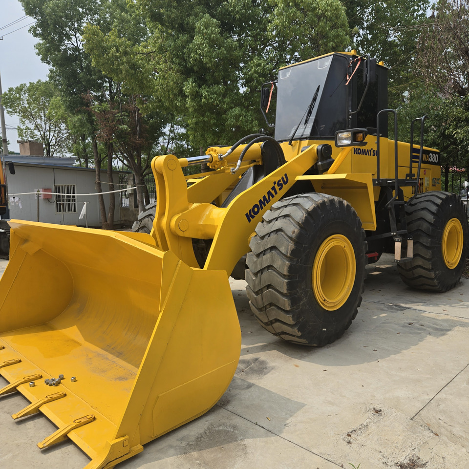 Komatsu WA380 - Kolový nakladač: obrázek 5 Komatsu WA380 - Kolový nakladač: obrázek 5