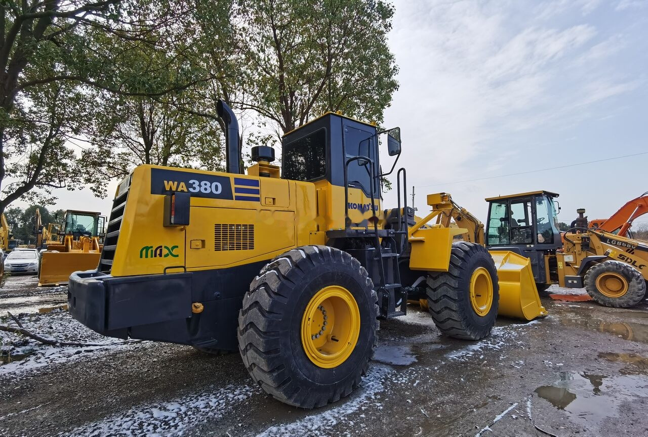 Komatsu WA380 - Kolový nakladač: obrázek 1 Komatsu WA380 - Kolový nakladač: obrázek 1