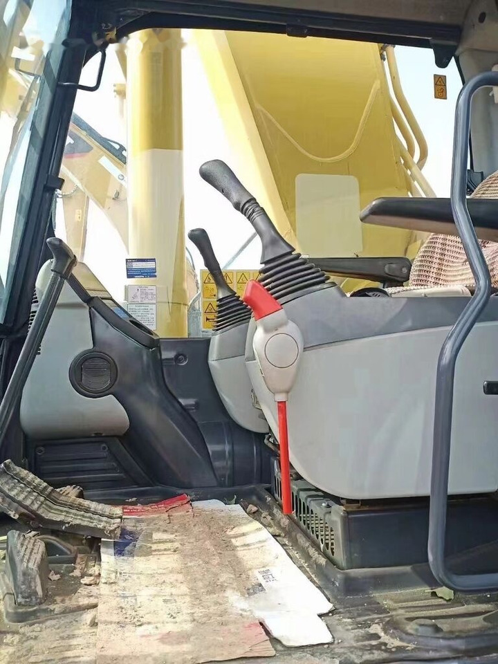 Komatsu pc400-8 - Pásové rýpadlo: obrázek 2 Komatsu pc400-8 - Pásové rýpadlo: obrázek 2