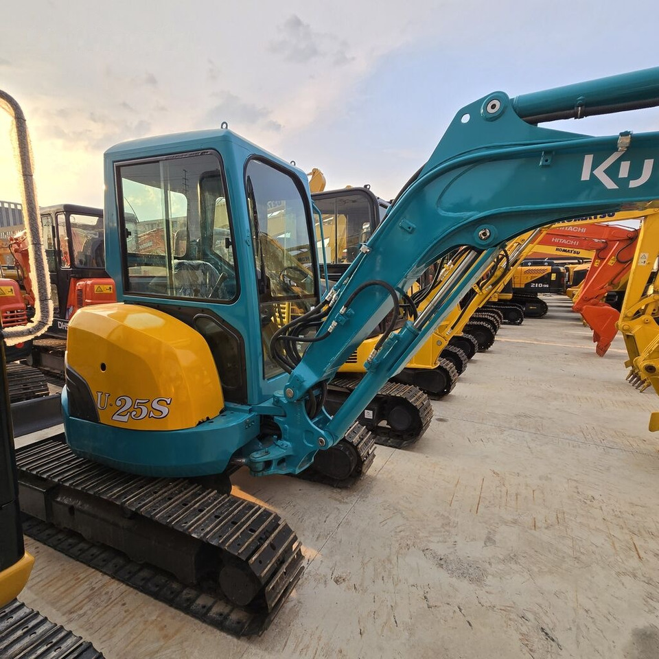 Kubota U25S - Mini rýpadlo: obrázek 4 Kubota U25S - Mini rýpadlo: obrázek 4