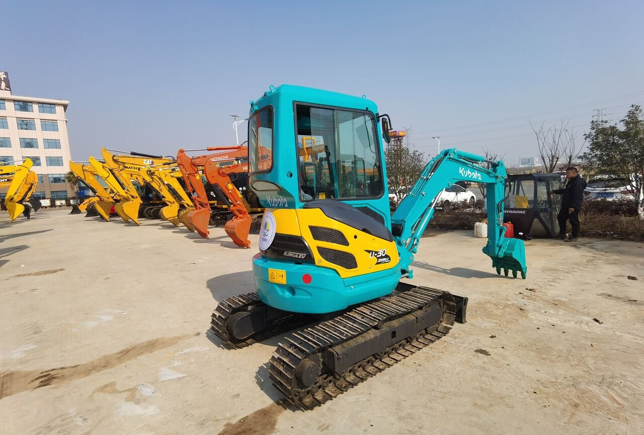 Kubota U30 - Mini rýpadlo: obrázek 2 Kubota U30 - Mini rýpadlo: obrázek 2