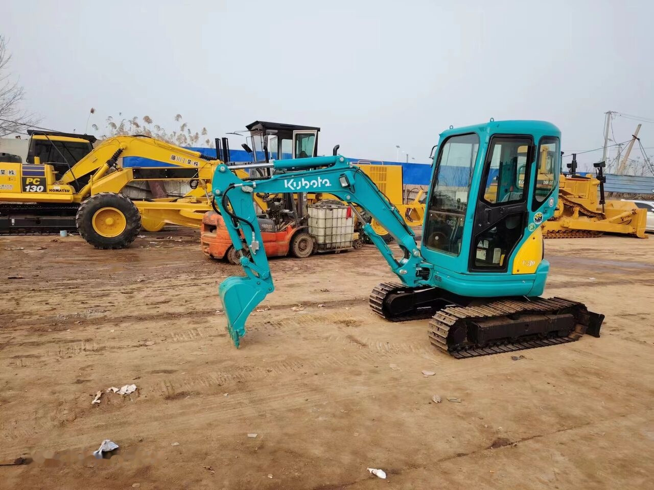 Kubota U30 - Mini rýpadlo: obrázek 2 Kubota U30 - Mini rýpadlo: obrázek 2