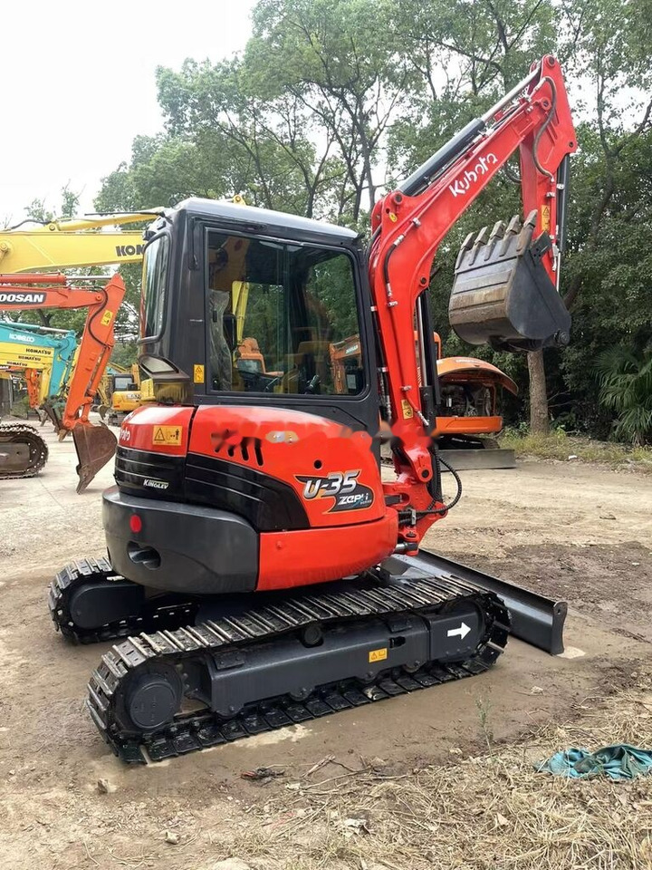 Kubota U35 - Mini rýpadlo: obrázek 3 Kubota U35 - Mini rýpadlo: obrázek 3