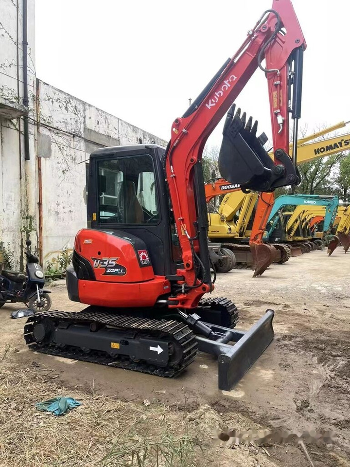 Kubota U35 - Mini rýpadlo: obrázek 1 Kubota U35 - Mini rýpadlo: obrázek 1