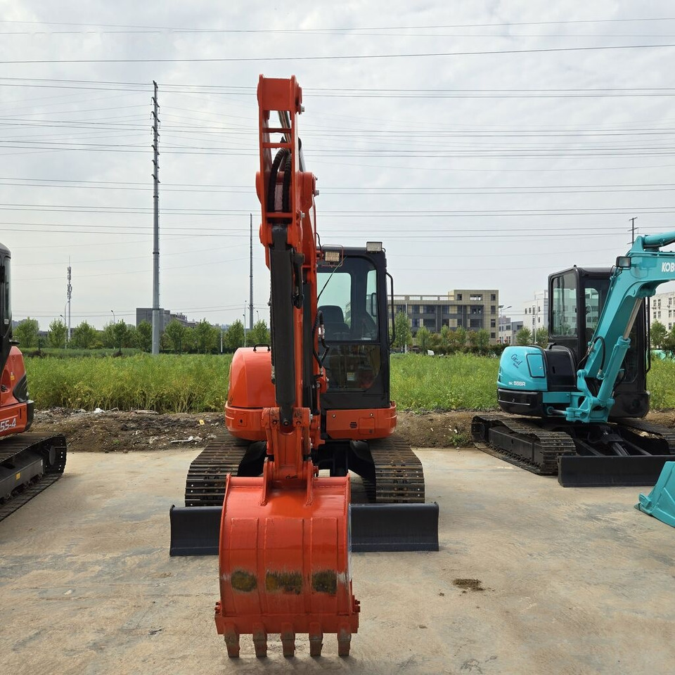 Kubota U55 - Mini rýpadlo: obrázek 3 Kubota U55 - Mini rýpadlo: obrázek 3