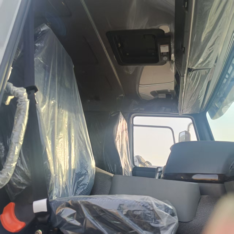 SINOTRUK HOWO - Nákladní auto: obrázek 2 SINOTRUK HOWO - Nákladní auto: obrázek 2