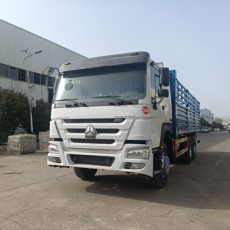 SINOTRUK HOWO - Nákladní auto: obrázek 2 SINOTRUK HOWO - Nákladní auto: obrázek 2