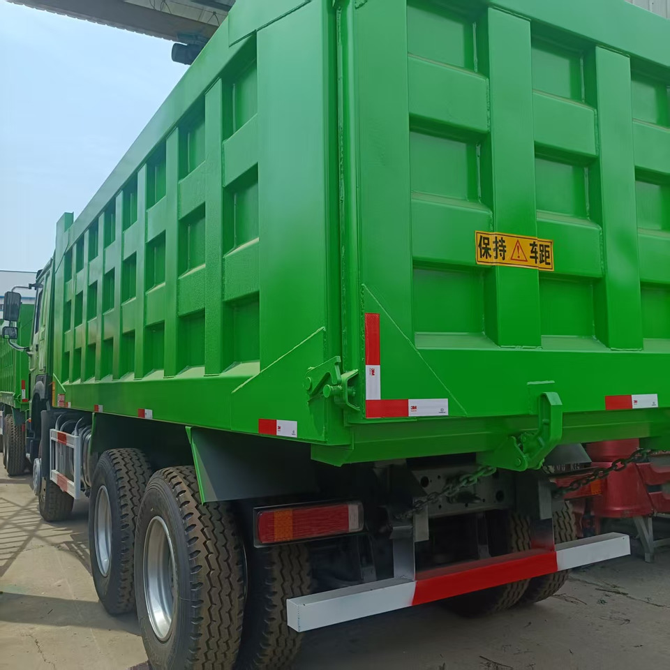 SINOTRUK HOWO 6x4 - Sklápěč: obrázek 3 SINOTRUK HOWO 6x4 - Sklápěč: obrázek 3