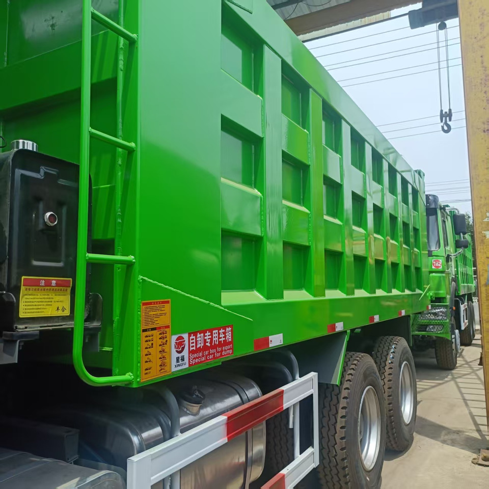 SINOTRUK HOWO 6x4 - Sklápěč: obrázek 4 SINOTRUK HOWO 6x4 - Sklápěč: obrázek 4