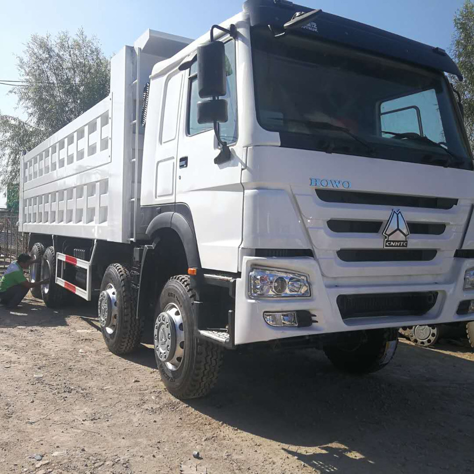 SINOTRUK HOWO - Sklápěč: obrázek 4 SINOTRUK HOWO - Sklápěč: obrázek 4
