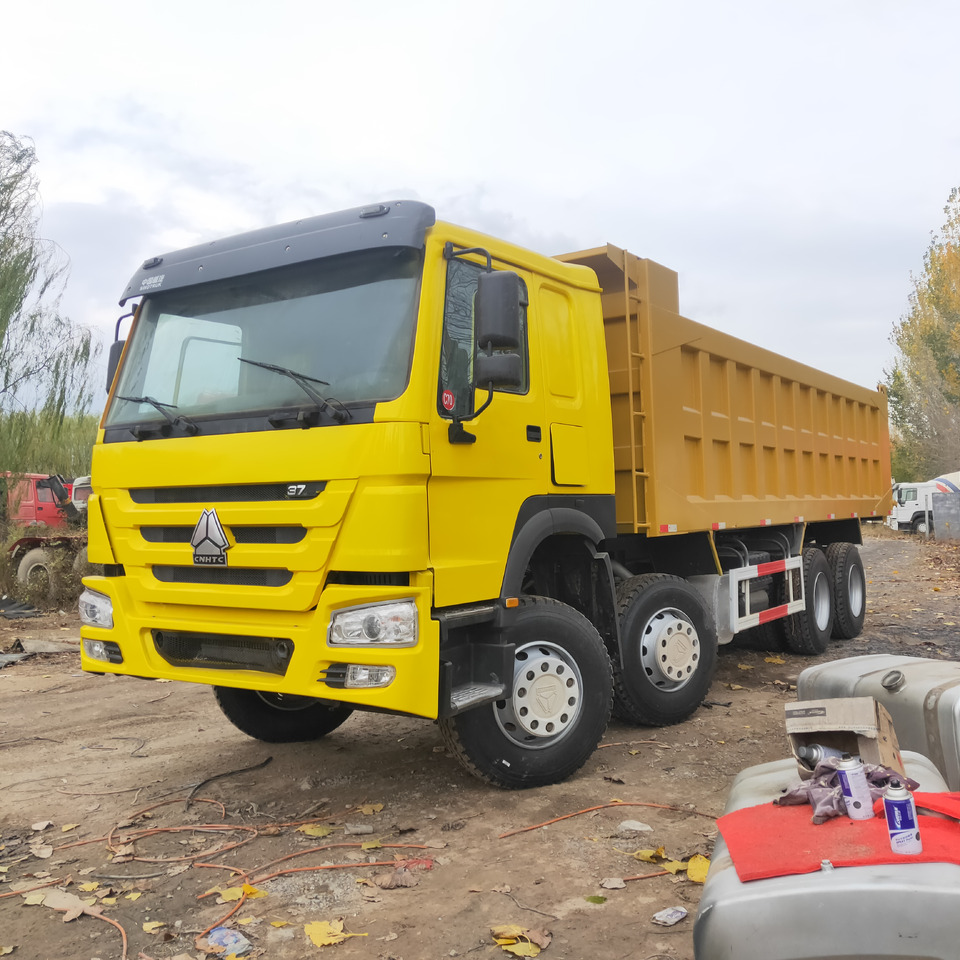 SINOTRUK HOWO - Sklápěč: obrázek 3 SINOTRUK HOWO - Sklápěč: obrázek 3