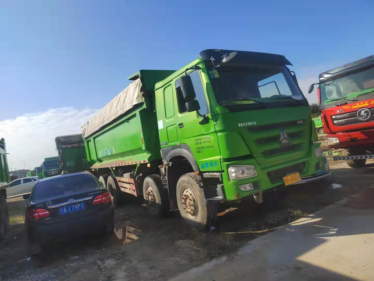 SINOTRUK HOWO - Skříňový nákladní auto: obrázek 5 SINOTRUK HOWO - Skříňový nákladní auto: obrázek 5
