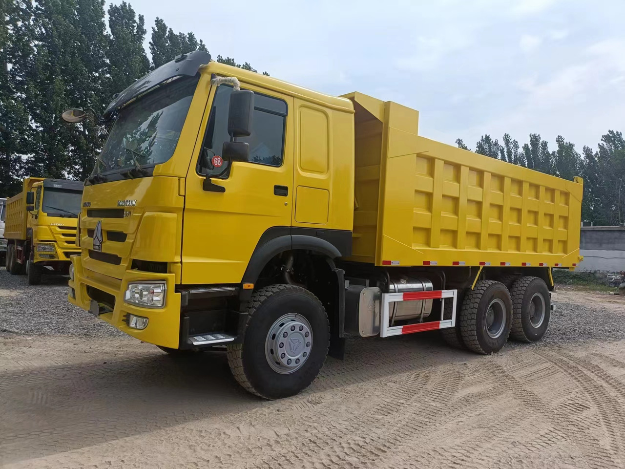 SINOTRUK HOWO - Sklápěč: obrázek 5 SINOTRUK HOWO - Sklápěč: obrázek 5