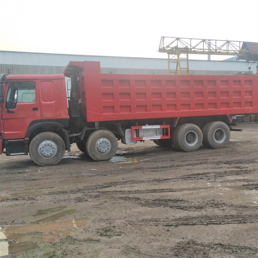 SINOTRUK HOWO - Sklápěč: obrázek 3 SINOTRUK HOWO - Sklápěč: obrázek 3