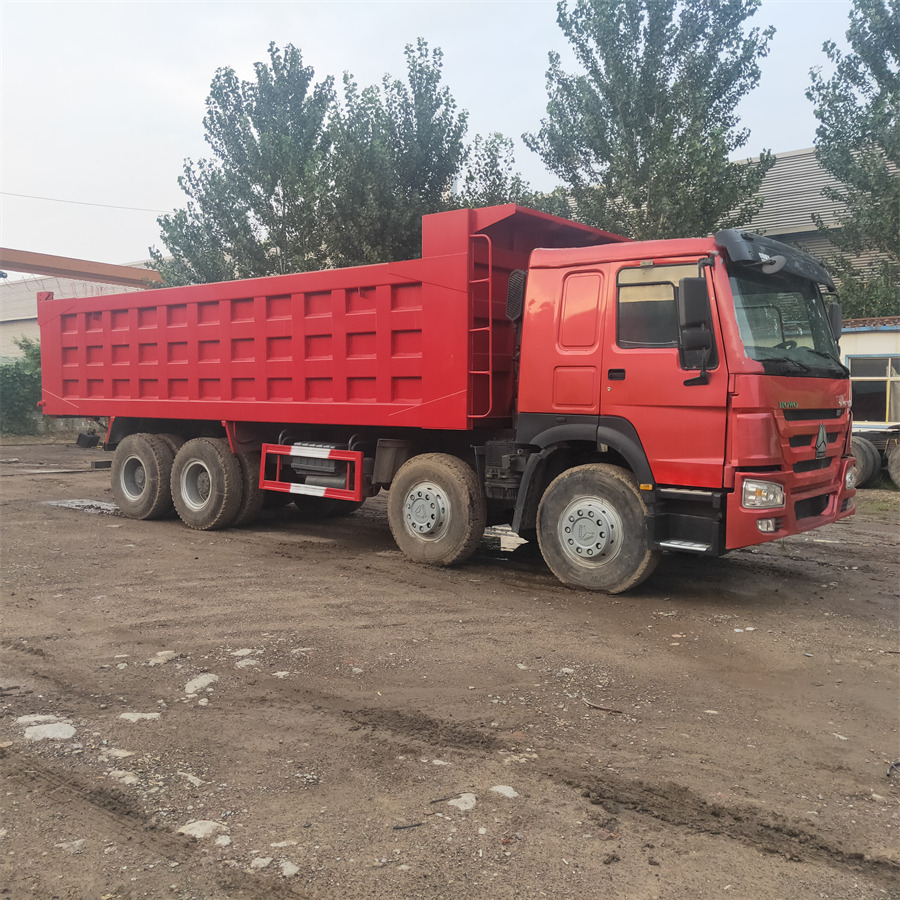 SINOTRUK HOWO - Sklápěč: obrázek 3 SINOTRUK HOWO - Sklápěč: obrázek 3