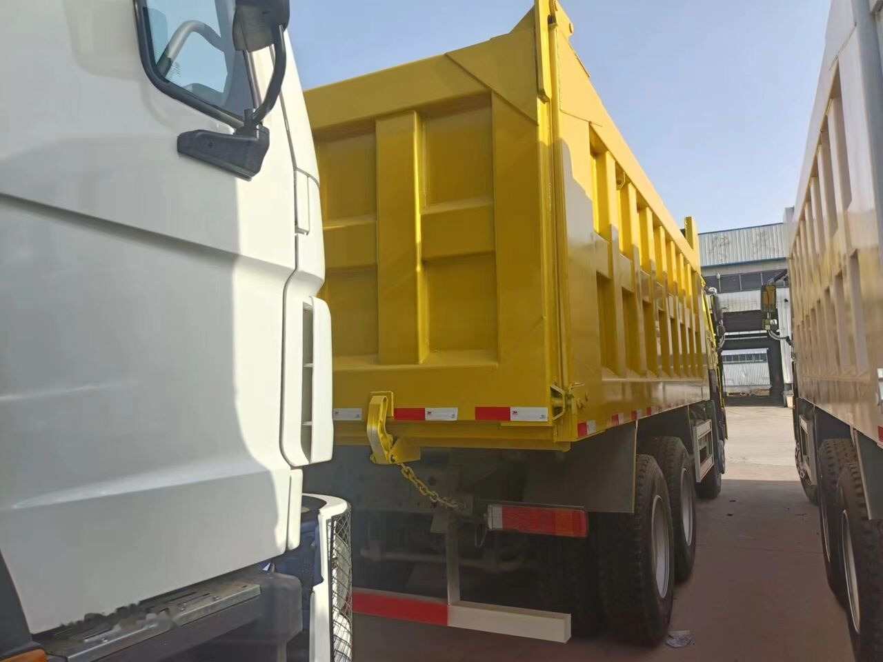 Sinotruk Howo 375 - Sklápěč: obrázek 3 Sinotruk Howo 375 - Sklápěč: obrázek 3