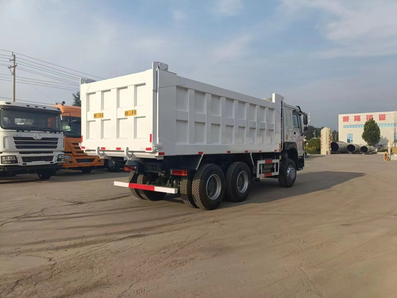 Sklápěč Sinotruk Howo 6*4: obrázek 6