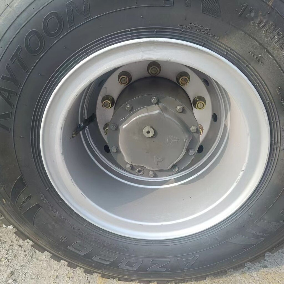 Sklápěč Sinotruk Howo 6*4: obrázek 9