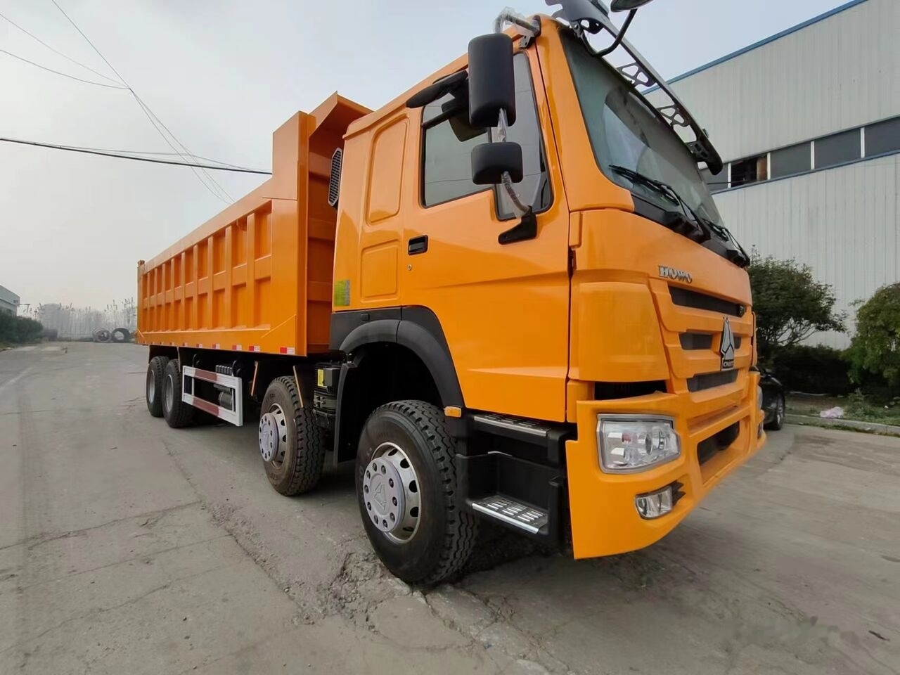 Sinotruk Howo 8*4 - Sklápěč: obrázek 4 Sinotruk Howo 8*4 - Sklápěč: obrázek 4