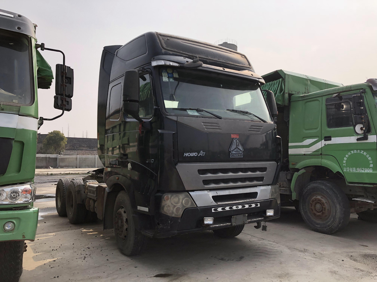 SINOTRUK HOWO A7 - Tahač: obrázek 2 SINOTRUK HOWO A7 - Tahač: obrázek 2